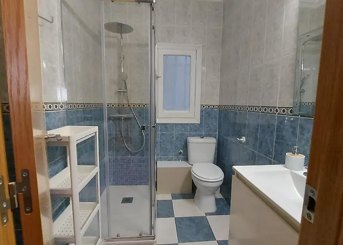 Centro Andando Y Playa Malvarrosa Tranvia Πανσιόν 3*